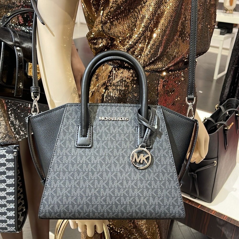 MICHAEL KORS
Avril Small Logo Top-Zip Satchel
COLOR BLACK
NWT - Picture 4 of 16